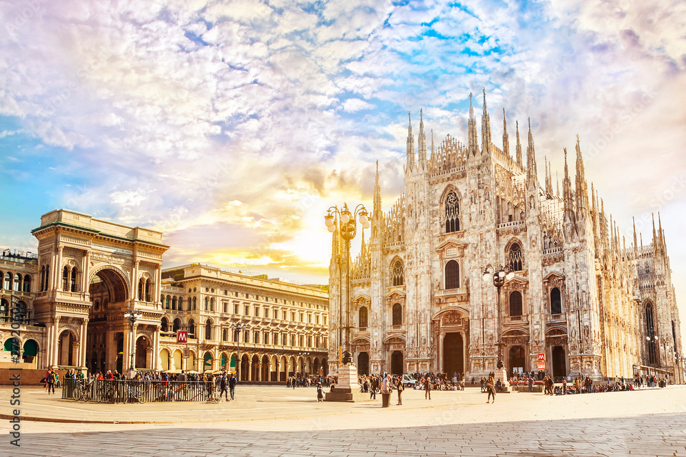 Naklejka premium Cathedral Duomo di Milano and Vittorio Emanuele gallery in Square Piazza Duomo at sunny morning, Milan, Italy.