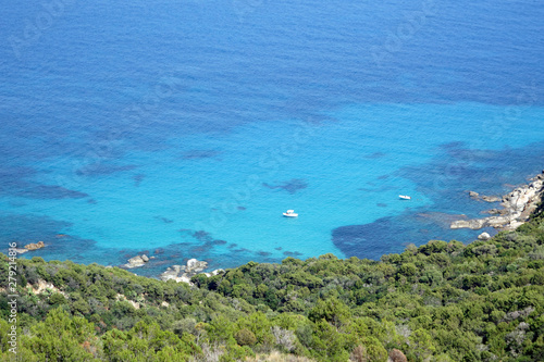 Sardinien Villasimius Blick auf grüne Küste und Meer