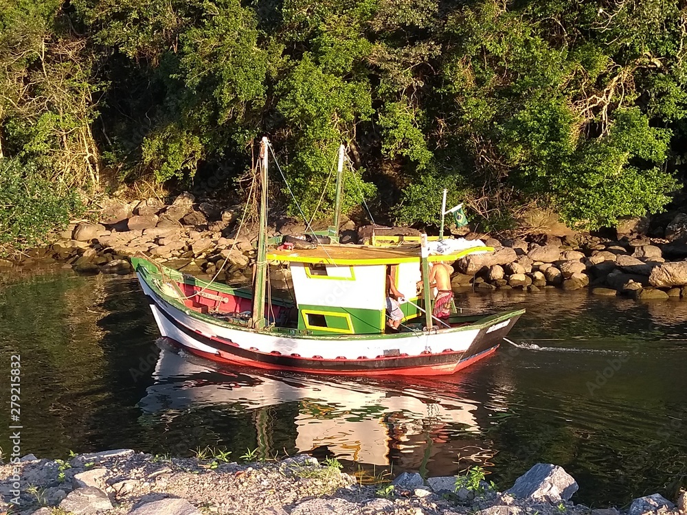 Obraz premium boat on the river