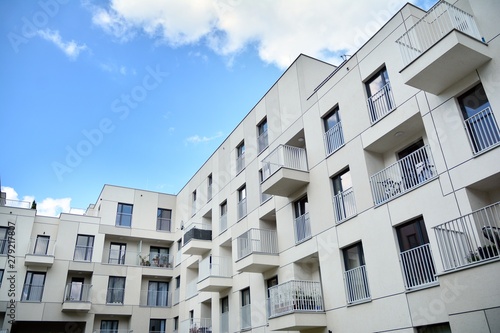 Multistory new modern apartment building. Stylish living block of flats. © Grand Warszawski