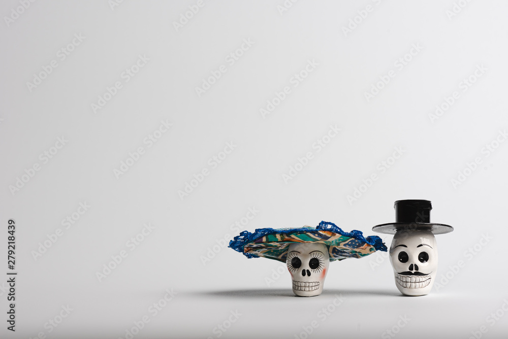 Pareja de catrina y catrin mexicana Stock Photo | Adobe Stock