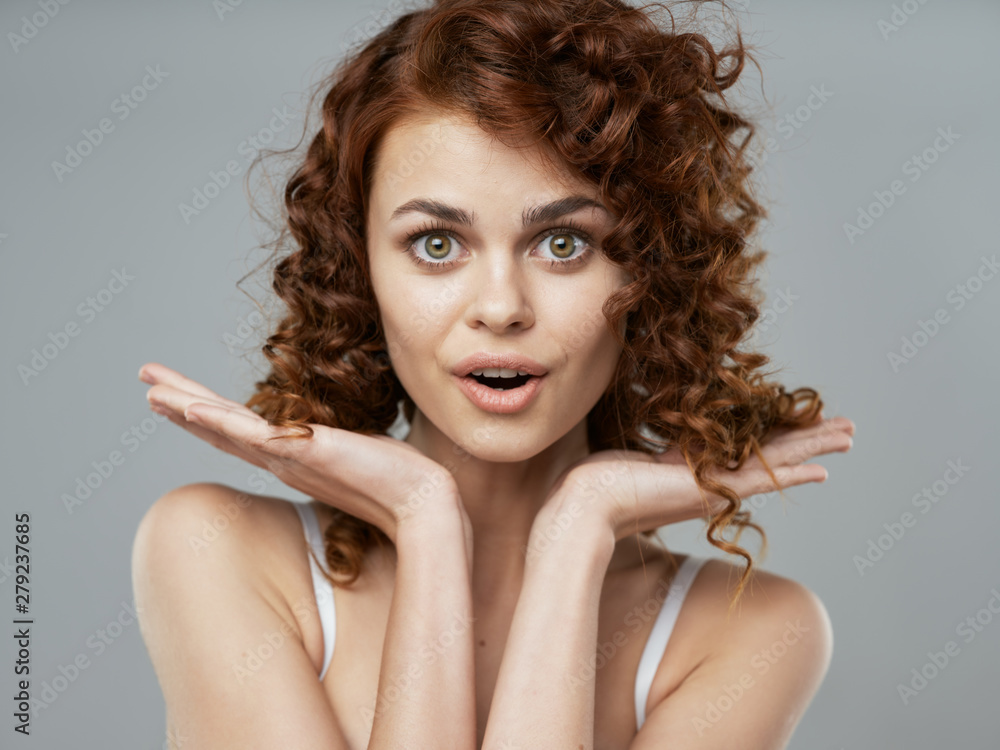 Naklejka premium portrait of young woman wit perfect skin