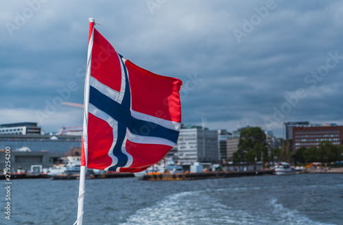 Flaga norweska, Norwegii, widok na miasto z promu