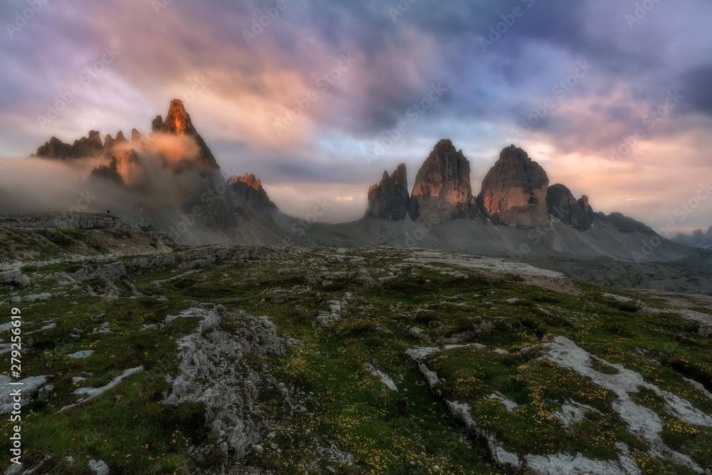 Alba tre cime di Lavaredo e monte Paterno