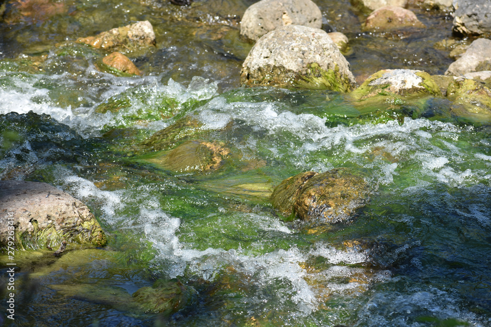 Water splashing rocks 