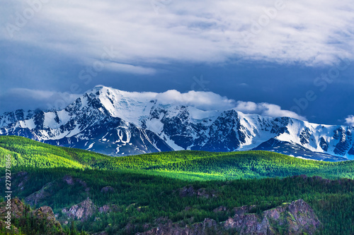 The North Chuyskiy mountain range. mountain Altai
