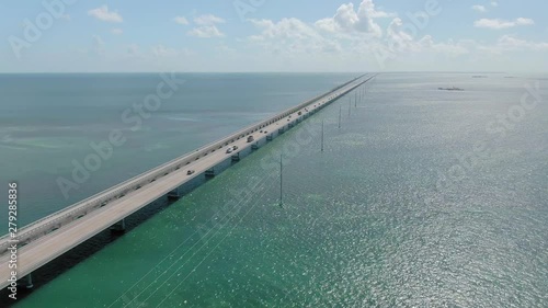 Wallpaper Mural Aerial: Traffic on  seven mile bridge near Key West in the Florida Keys. Florida, USA Torontodigital.ca