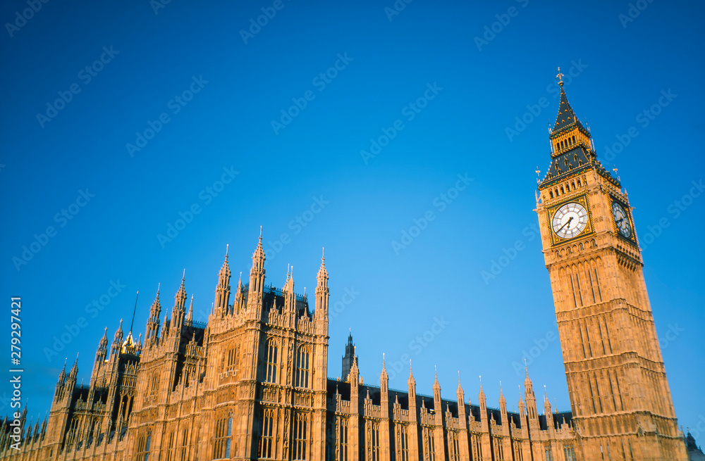 the Houses of Parliament and Big Ben, London, England, United Kingdom