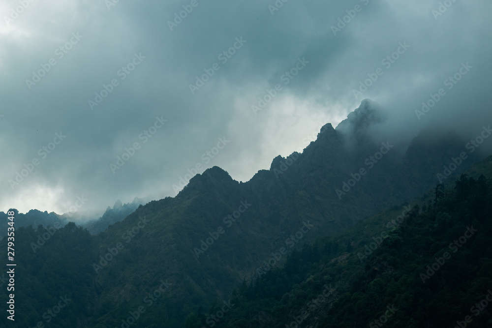 Clouds covering the mountains in the Kedarnath, India