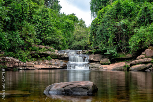 Fototapeta Naklejka Na Ścianę i Meble -  Water fall tat kham ban phaeng nakhon phanom