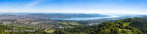 Fototapeta Naklejka Na Ścianę i Meble -  Panaromic view of Zurich city and lake from Uetliberg viewpoint in Switzerland