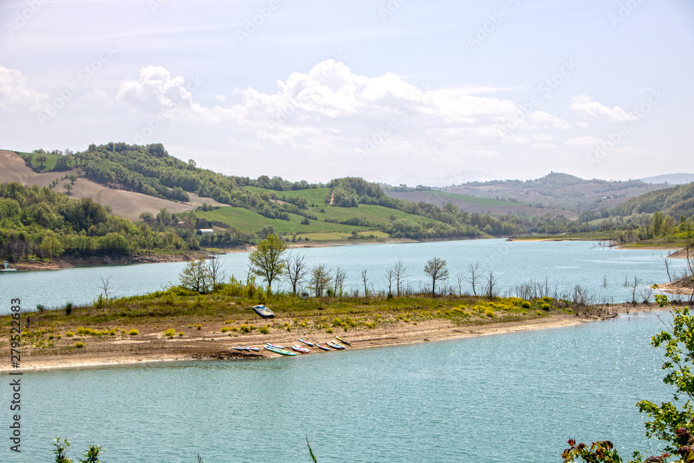 Cingoli lake