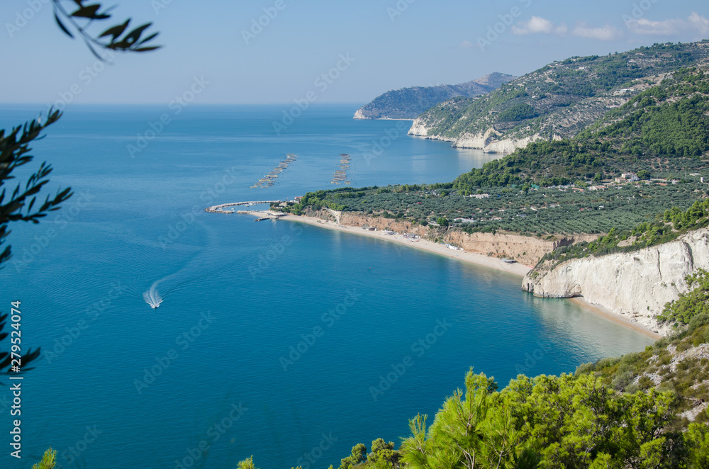 Mittelmeerküste in Italien am Gargano 
