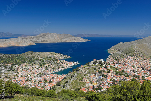 Blick aud den Hafen von Symi, Griechenland (im Hintergrund Nimos und die türkische Küste) photo