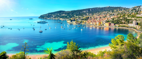 Fotobehang Nice Haven van Villefranche-sur-Mer  © Valery Bareta