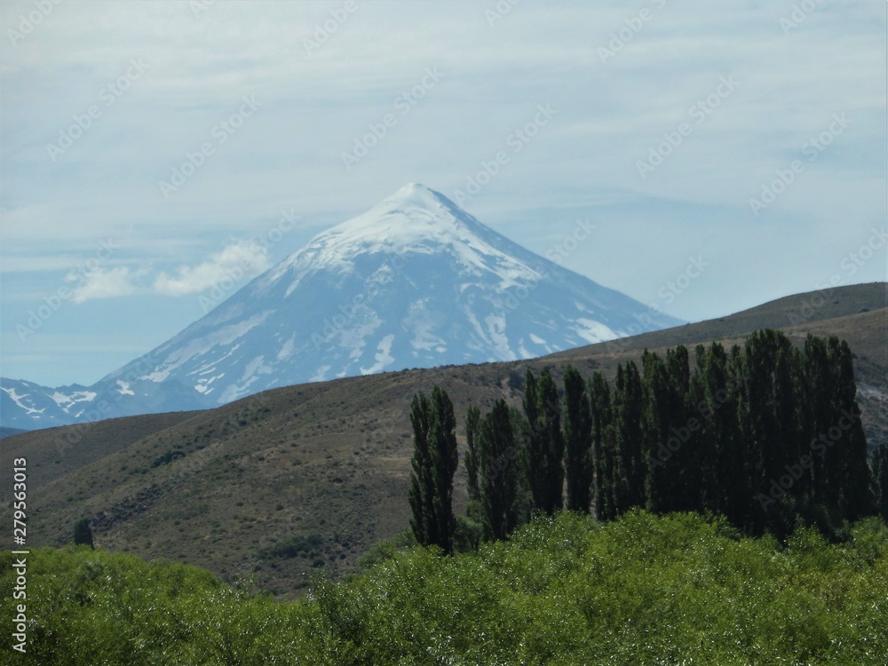 Fototapeta premium Volcan Lanin 