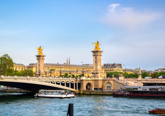 Leinwandbilder Pont Alexandre III Pont Alexandre III Brücke in Paris  © Jbyard