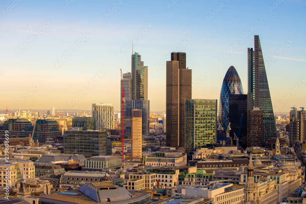 Obraz premium New Skyline of London at sunset