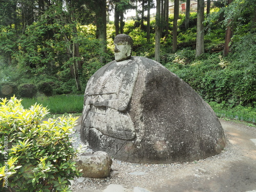 万治の石仏(左側面）