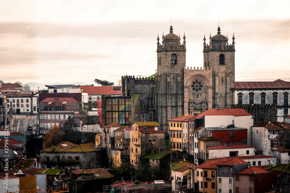 Cathedral of Porto in the morning