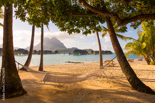 Fototapeta Naklejka Na Ścianę i Meble -  hammock on beach paradise island