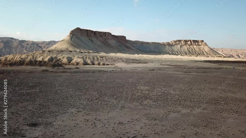 Mount Zin Flight View Flying Close to the ground at Mount Zin The desert of Israel Mount Zin Flight View Flying Close to the ground at Mount Zin The desert of Israel