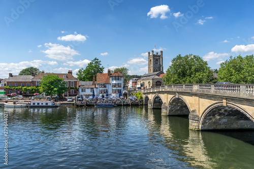 Henley on Thames in Oxfordshire photo