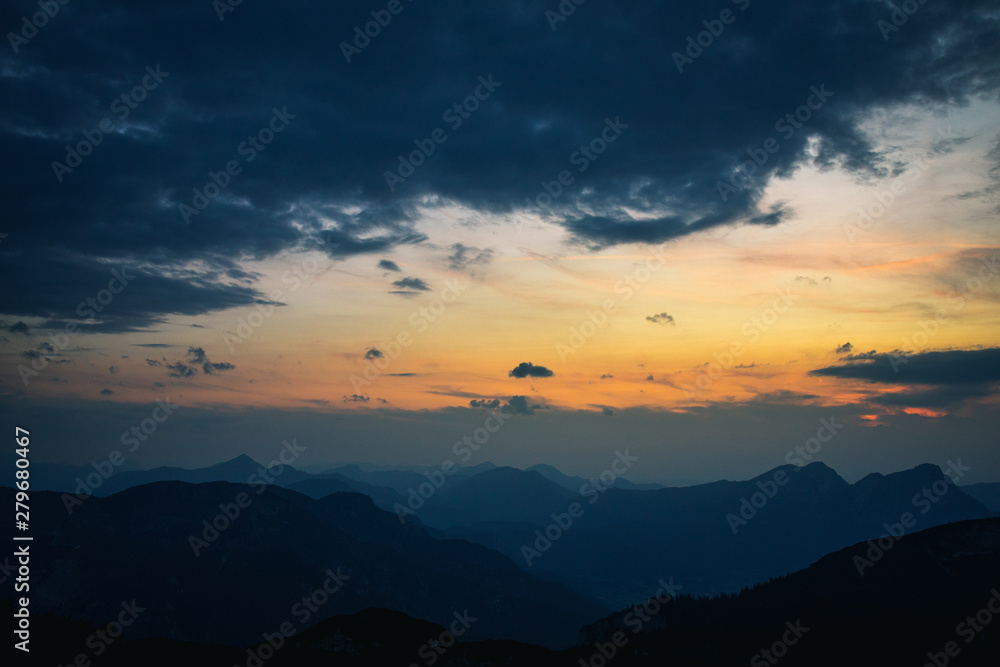 Sonnenuntergang am Berchtesgadner Hochthron, Untersberg, Stimmungsvoll, Farben, Orange, Sonnenuntergang