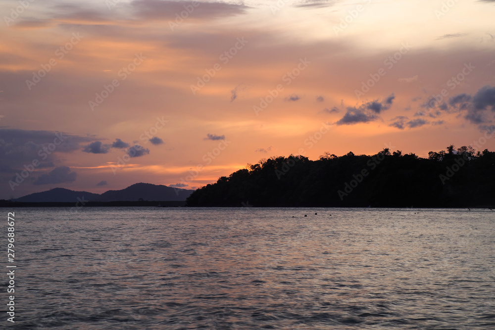 Beautiful senset with dramatic clouds/Sunset on the beach with beautiful sky/Sunset sky over tropical sea/The sunset over the horizon/ Beautiful senset with dramatic clouds/Sunset on the beach with beautiful sky/Sunset sky over tropical sea/The sunset over the horizon/