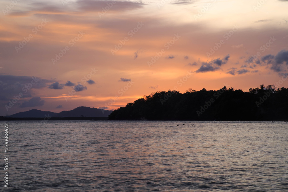 Beautiful senset with dramatic clouds/Sunset on the beach with beautiful sky/Sunset sky over tropical sea/The sunset over the horizon/