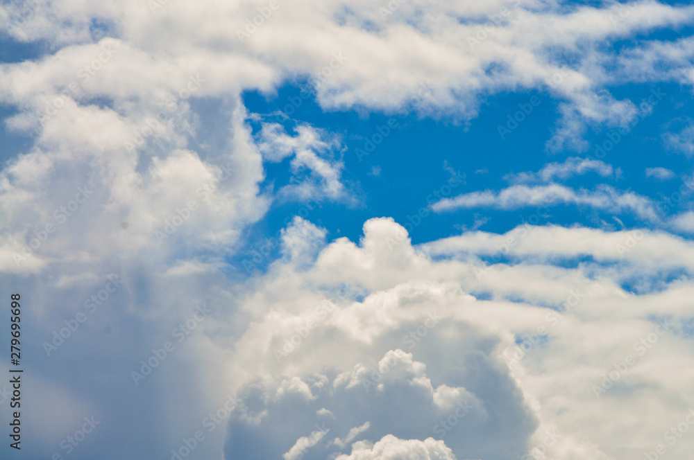 Clouds are white Clouds are white
