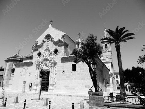 iglesia de santa maria del reposo campillos malaga  en monocromo  blanco y negro photo