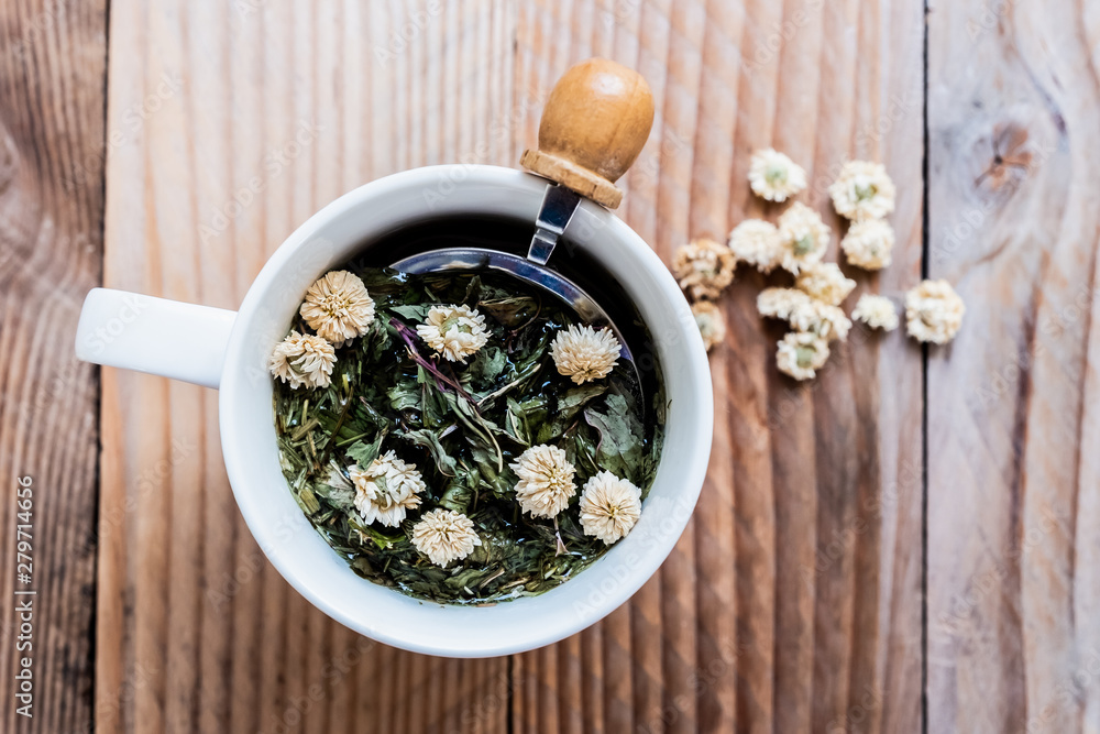 Infusion naturelle camomille et menthe Infusion naturelle camomille et menthe