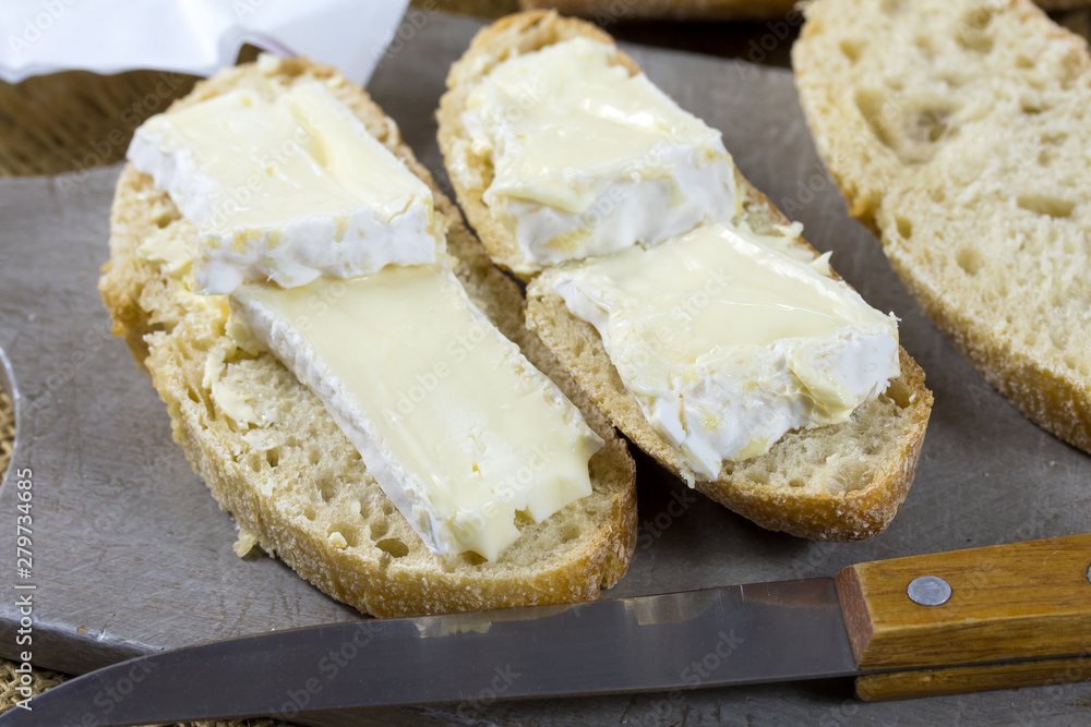 tartine de camembert