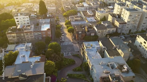 Aerial Pan Up to reveal Downtown San Francisco from Famous Lombard Street - 4k