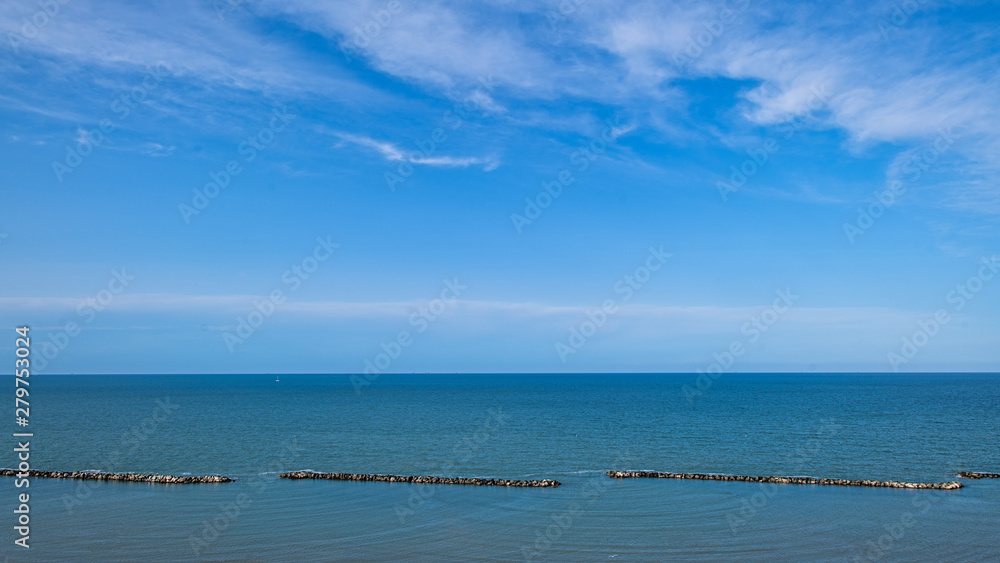 Obraz premium Sky on the Adriatic sea coast in Italy