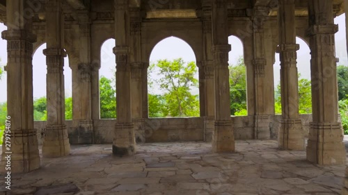 Kevada Mosque is a mosque in Champaner, Gujarat state, western India.It is also known as kevda masjid. It is part of the Champaner-Pavagadh Archaeological Park, a UNESCO World Heritage Site. photo