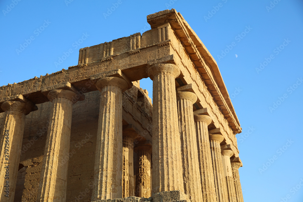 Tempel der Concordia im Tal der Tempel. Agrigento. Sizilien Tempel der Concordia im Tal der Tempel. Agrigento. Sizilien