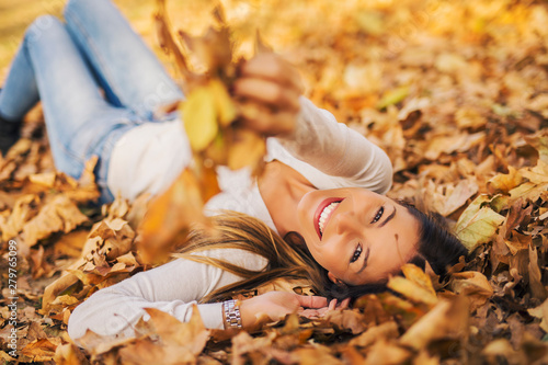 фотографія Autumn portrait of girl