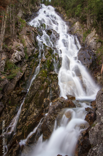 Gerber waterfall in the Pyrenees. © DaniRodri