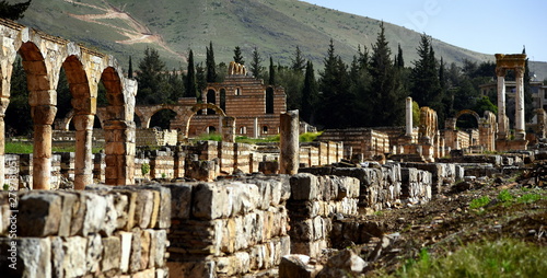 Panorama der antiken Stadt Anjar in der Bekaa-Ebene photo