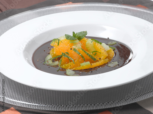 Sopa de. Chocolate con naranja