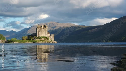 Eilean Donan Castle, Loch Duich, Dornie, Highlands Scotland 