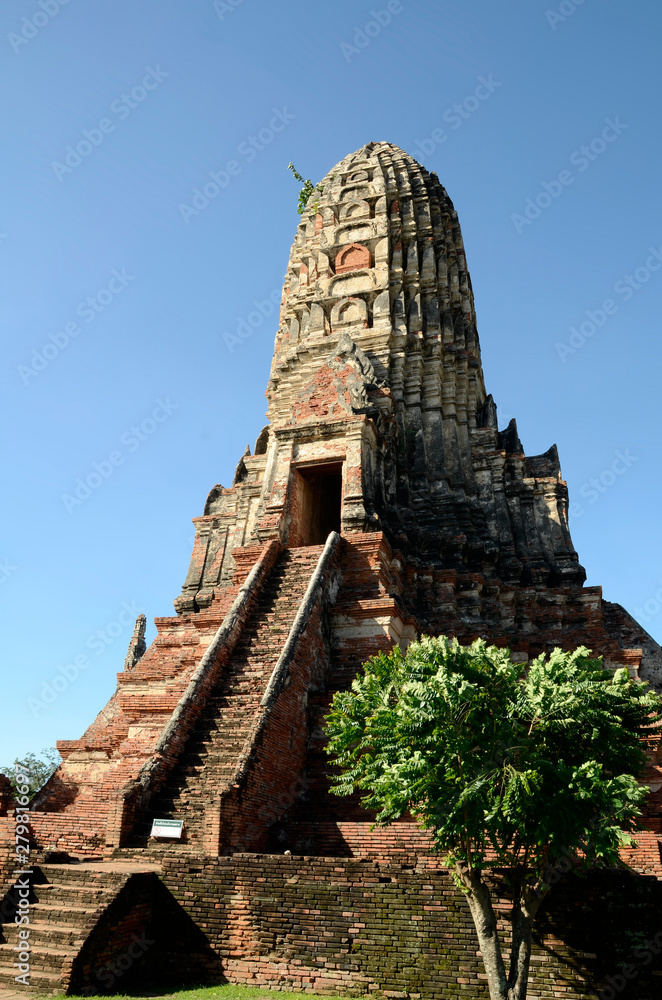 histrosiche Tempel und Buddha Statuen in Ayutthaya, Thailand