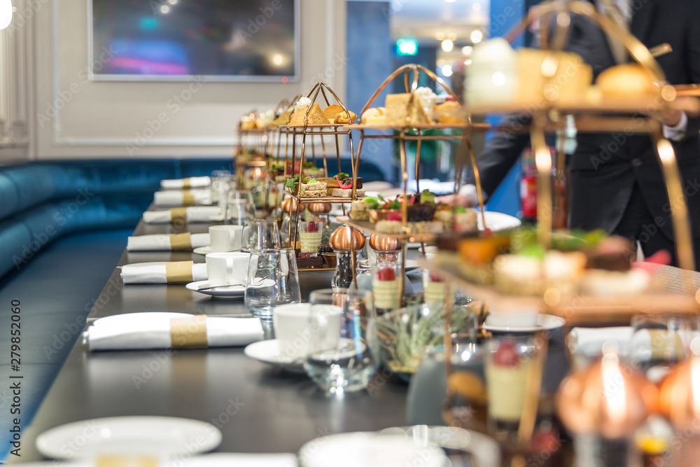 Obraz premium Afternoon tea in dublin