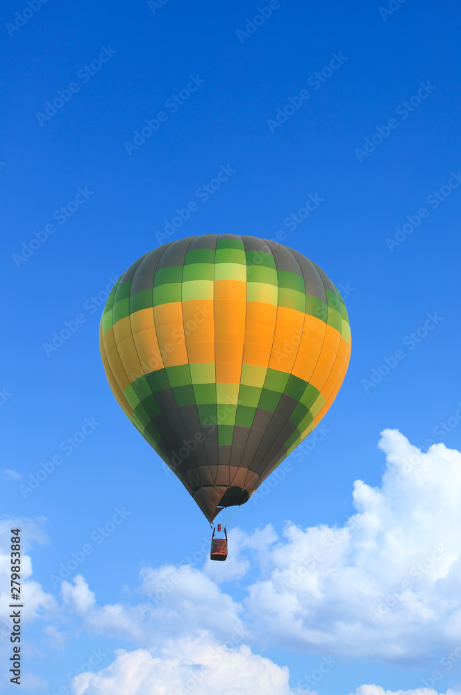 Naklejka premium Colorful Hot Air Balloons in Flight over blue sky