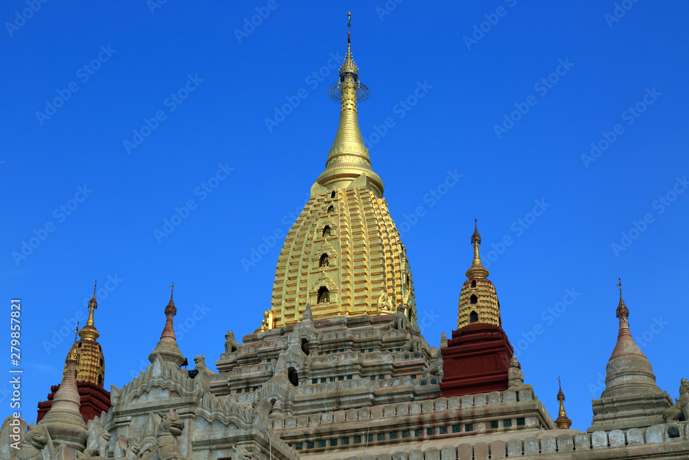 Naklejka premium Ananda Tempel in Bagan