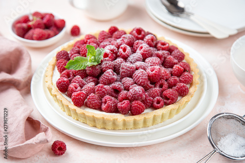 Quadro su tela raspberry yogurt tart