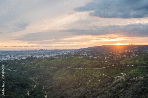 Fototapeta Beautiful sunset over Los Angeles and Hollywood Hills