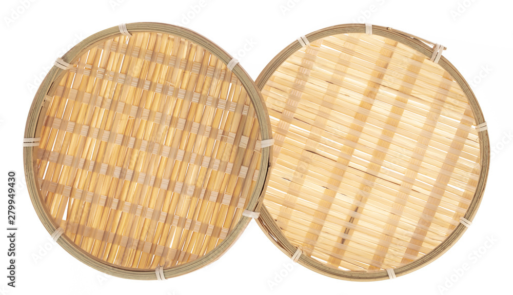 Fotografie threshing basket made from bamboo isolated on white background